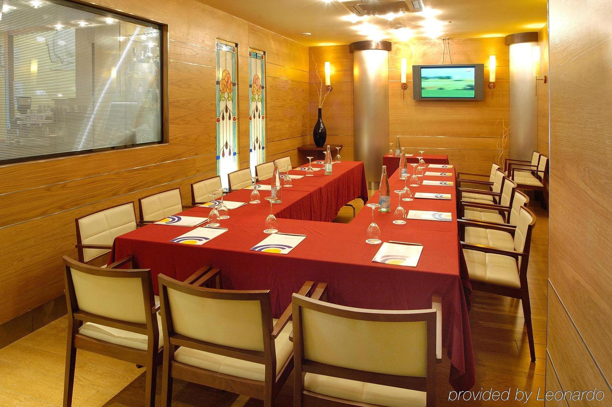 Evenia Rocafort Hotel Barcelona Facilities photo